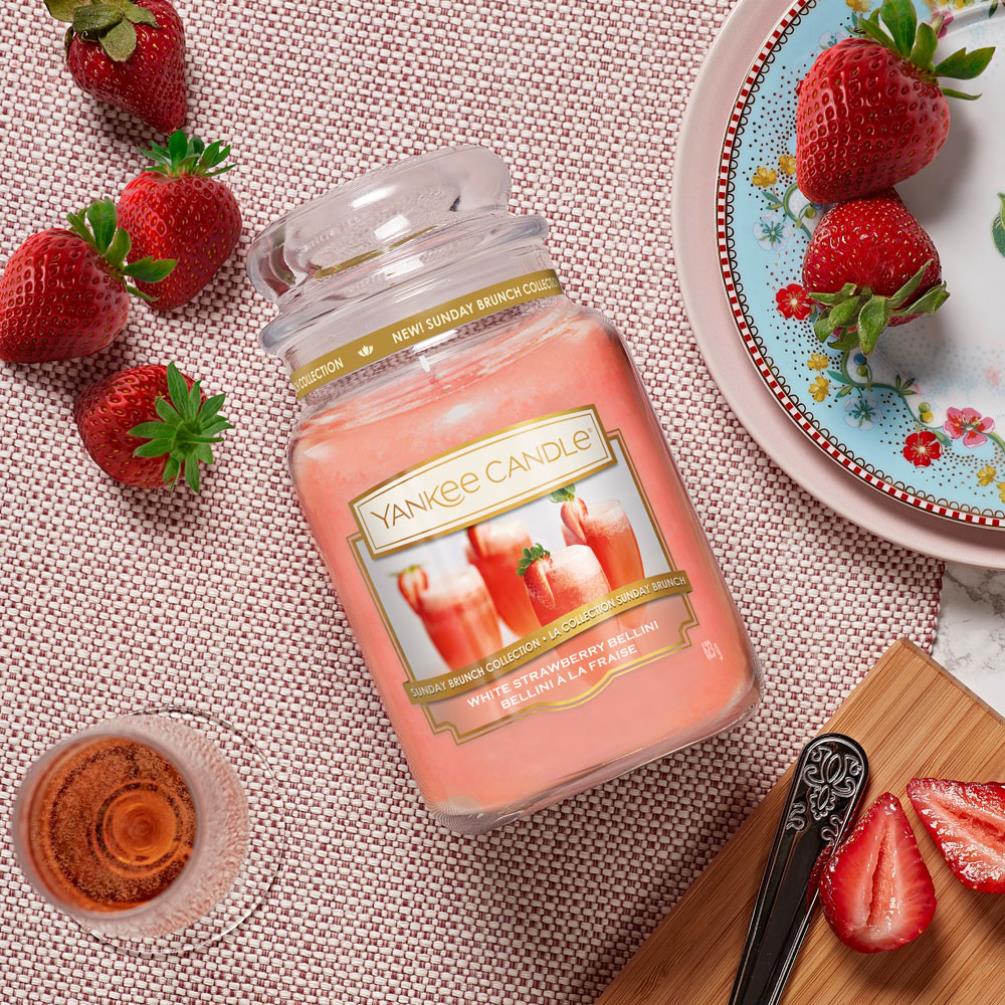 Yankee Candle White Strawberry Bellini Large Jar Extra Image 2